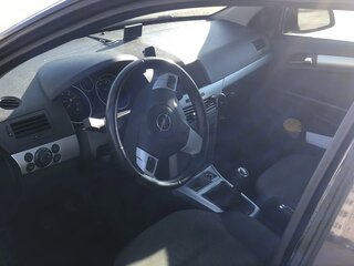 2010 Opel Astra H Рестайлинг, чёрный, 450000 рублей, вид 5