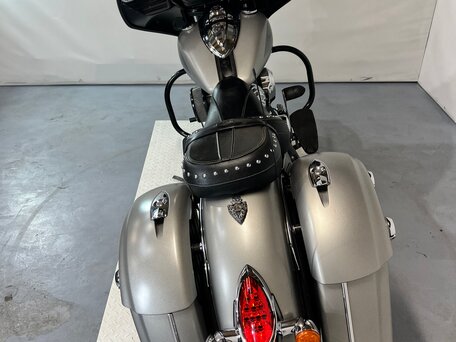 2015 Indian Chieftain, серебристый, 810000 рублей, вид 4