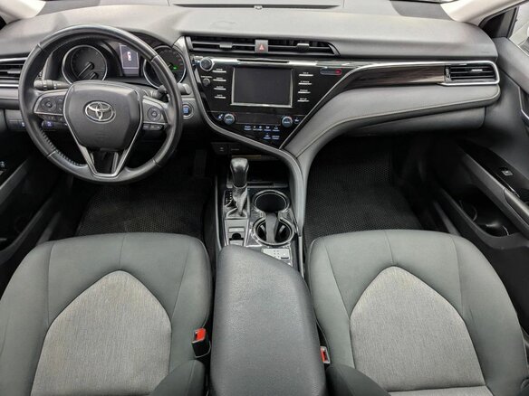 2020 Toyota Camry VIII (XV70), белый, 2495000 рублей - вид 9