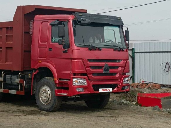 2011 Sinotruk Howo A5, красный, 1850000 рублей - вид 15