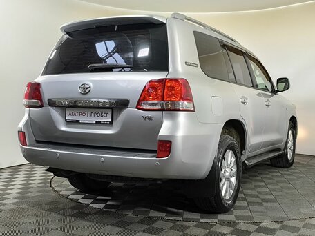2011 Toyota Land Cruiser 200 Series, серебристый, 3049000 рублей, вид 4