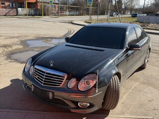 2007 Mercedes-Benz E-Класс 200 III (W211, S211) Рестайлинг, чёрный, 1390000 рублей, вид 1