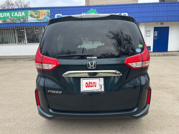 2019 Honda Freed II, зелёный, 1550000 рублей - вид 4