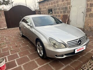 2005 Mercedes-Benz CLS 350 I (C219), серебристый, 450000 рублей, вид 4