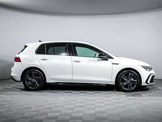 2021 Volkswagen Golf VIII, белый, 2720000 рублей, вид 4