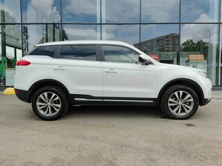 2021 Geely Atlas I, белый, 1796000 рублей, вид 4