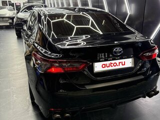 2021 Toyota Camry VIII (XV70) Рестайлинг, чёрный, 2650000 рублей, вид 5