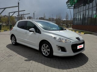 2011 Peugeot 308 I Рестайлинг, белый, 635000 рублей, вид 3