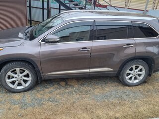 2015 Toyota Highlander III (XU50), серый, 3100000 рублей, вид 2