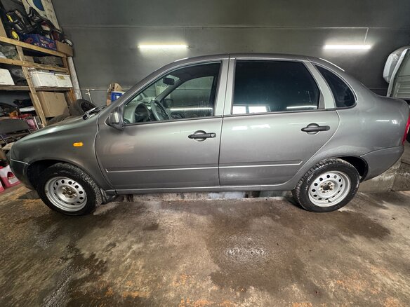 2010 Lada (ВАЗ) Kalina I, серый, 190000 рублей - вид 3