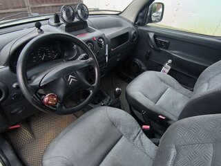 2007 Citroen Berlingo I Рестайлинг, серебристый, 405000 рублей, вид 3