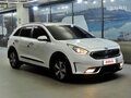 2017 Kia Niro Plug-in hybrid I, белый, 1111000 рублей - вид 1
