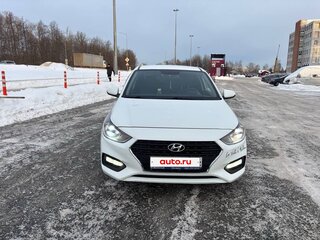 2019 Hyundai Solaris II, белый, 1200000 рублей, вид 3