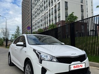 2021 Kia Rio IV Рестайлинг, белый, 1500000 рублей, вид 1