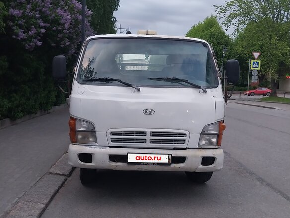 2006 Hyundai e-Mighty, белый, 1000000 рублей - вид 1