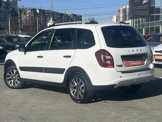 2020 Lada (ВАЗ) Granta Cross I Рестайлинг, белый, 700000 рублей, вид 4