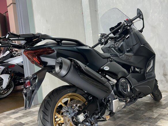 2023 Yamaha TMAX, зелёный, 1270000 рублей - вид 6
