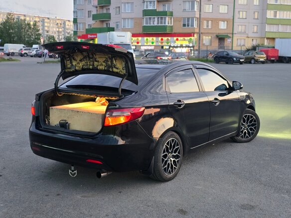 2012 Kia Rio 5-speed III, чёрный, 800000 рублей - вид 31