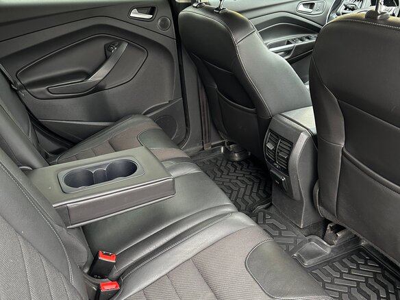 2013 Ford Kuga II, чёрный, 1100000 рублей - вид 17