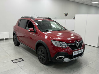 2019 Renault Sandero Stepway II Рестайлинг, красный, 820000 рублей, вид 3