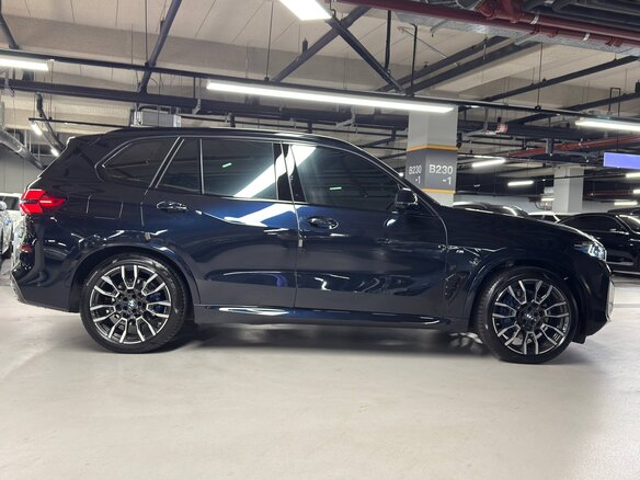 2025 BMW X5 40i IV (G05/G18) Рестайлинг, чёрный, 12050000 рублей - вид 4