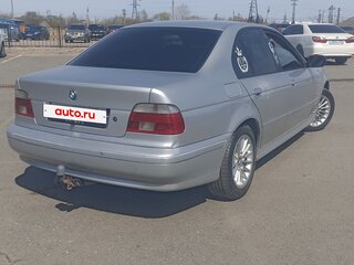 2002 BMW 5 серии 525i IV (E39) Рестайлинг, серебристый, 700000 рублей, вид 4