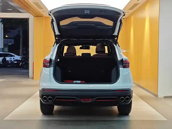 2023 Geely Binyue I Рестайлинг, белый - вид 9