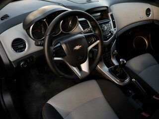 2012 Chevrolet Cruze I, чёрный, 659000 рублей, вид 5