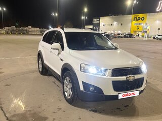 2013 Chevrolet Captiva I Рестайлинг 2, белый, 1360000 рублей, вид 2