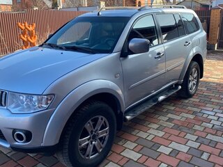 2008 Mitsubishi Pajero Sport II, серебристый, 1400000 рублей, вид 3