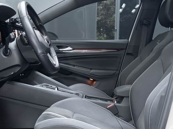 2022 Volkswagen Golf VIII, белый - вид 17
