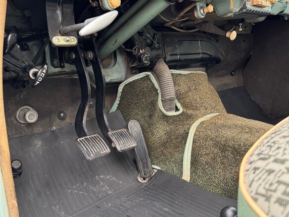 1970 ГАЗ 21 «Волга» 21Р, зелёный - вид 27