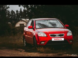 2010 Kia Rio II Рестайлинг, красный, 600000 рублей, вид 2