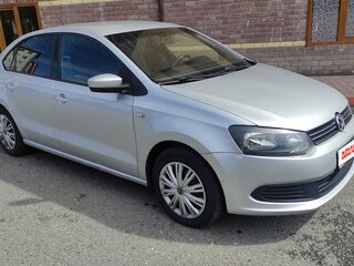2012 Volkswagen Polo V, серебристый, 690000 рублей, вид 2