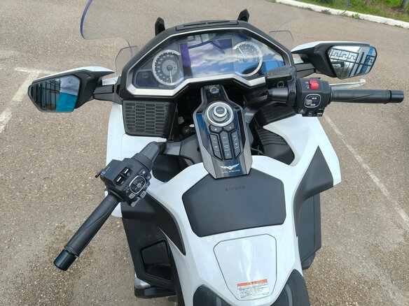 2023 Honda GL 1800 Gold Wing, белый, 3650000 рублей - вид 17