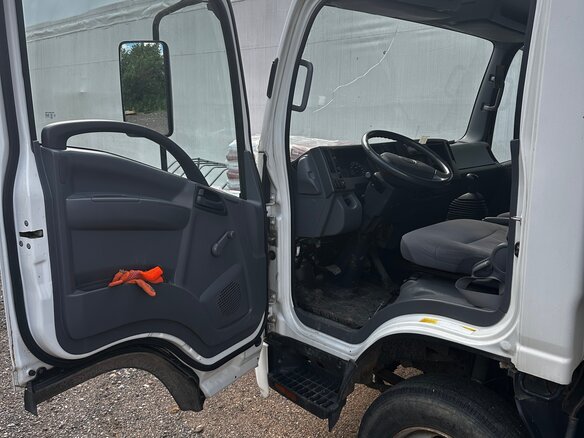 2017 Isuzu Elf (N-series), белый, 3250000 рублей - вид 6