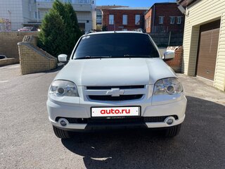 2013 Chevrolet Niva I Рестайлинг, белый, 535000 рублей, вид 2