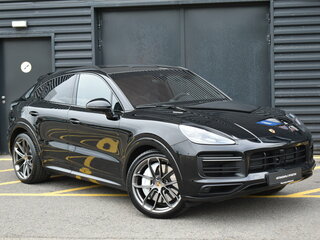 2020 Porsche Cayenne Turbo Coupé III, чёрный, 12300000 рублей, вид 3