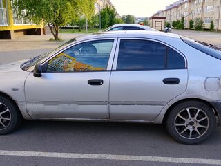 2003 Mitsubishi Carisma I Рестайлинг, серебристый, 100000 рублей, вид 4