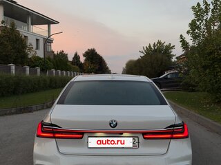 2020 BMW 7 серии Long 740Li xDrive VI (G11/G12) Рестайлинг, белый, 7200000 рублей, вид 5