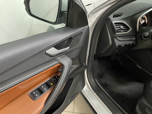 2025 Lada (ВАЗ) Vesta SW Cross I Рестайлинг (NG), серый - вид 17