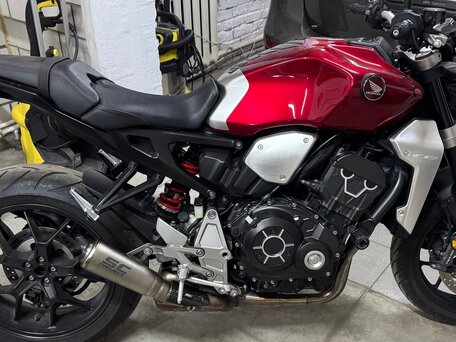 2018 Honda CB 1000R, красный, 1065000 рублей, вид 3