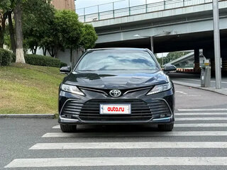 2022 Toyota Camry VIII (XV70) Рестайлинг, чёрный, 3499000 рублей, вид 2