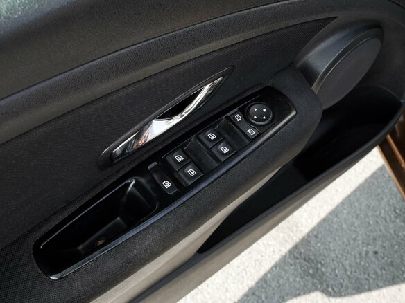 2014 Renault Fluence I Рестайлинг, коричневый, 750000 рублей - вид 11