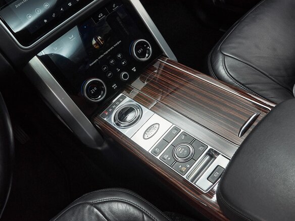 2018 Land Rover Range Rover IV Рестайлинг, белый, 8999000 рублей - вид 24