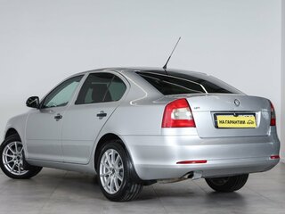 2010 Skoda Octavia II (A5) Рестайлинг, серебристый, 799000 рублей, вид 4