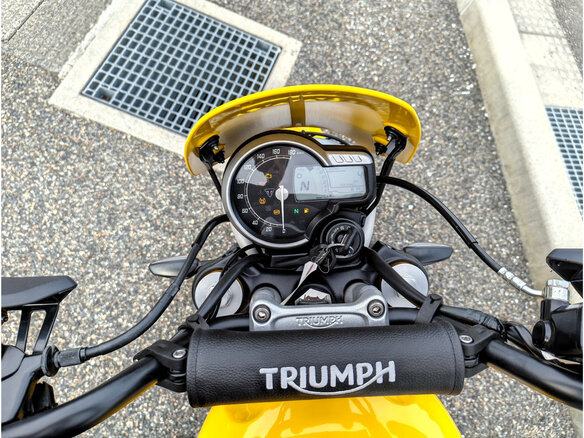 2024 Triumph Scrambler, жёлтый, 800000 рублей - вид 4