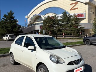 2013 Nissan March IV (K13) Рестайлинг, белый, 495000 рублей, вид 1