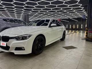 2017 BMW 3 серии 320i xDrive VI (F3x) Рестайлинг, белый, 2300000 рублей, вид 1