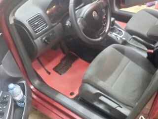 2009 Volkswagen Jetta V, пурпурный, 600000 рублей, вид 4